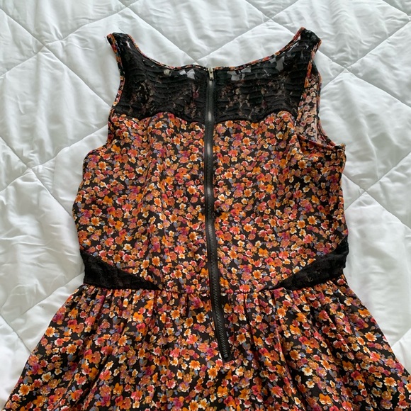 Dress👗 - Picture 3 of 4